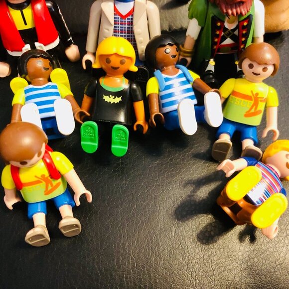 Lot of 32 Playmobil Figures – Adults, Kids, and Bonus Custom Parts – Mix & Match - Picture 7 of 7